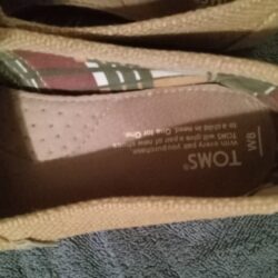 Tom’s women’s shoe