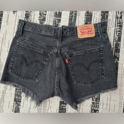 Women’s Levi 501 black d