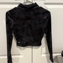 Limited edition lululemon top