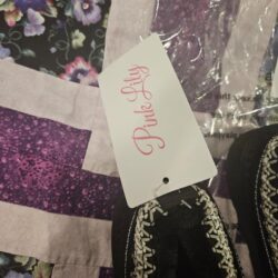 BNWT Carlee Black Slippers Size 8 by Pink Lily