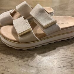 Vionic Women’s Phoenix Brandie Slide Platform Sandal