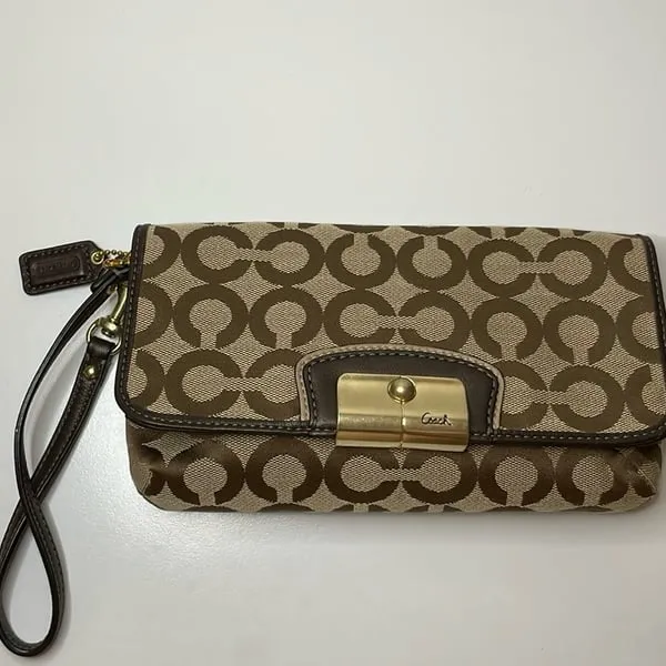 Cute Coach Wristlet