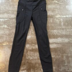 Black lululemon high rise legging size 6