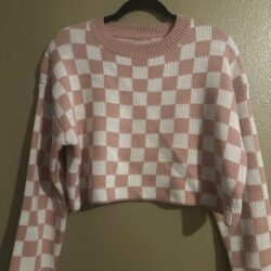 Pink Checkered Cropped Sweater L