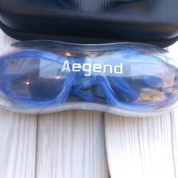 2 pairs Swimming Goggles with cases