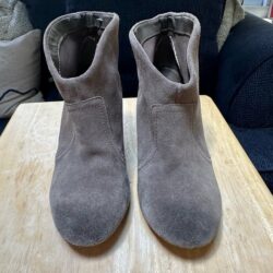 Carlos Taupe Suede Ankle Booti
