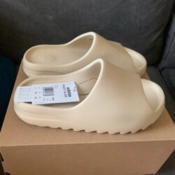 Yeezy slides Non-slip slippers Size 8