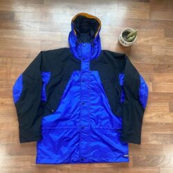 Vintage VTG 90’s Y2K Equinox Two Tone Black/Blue Rain Jacket