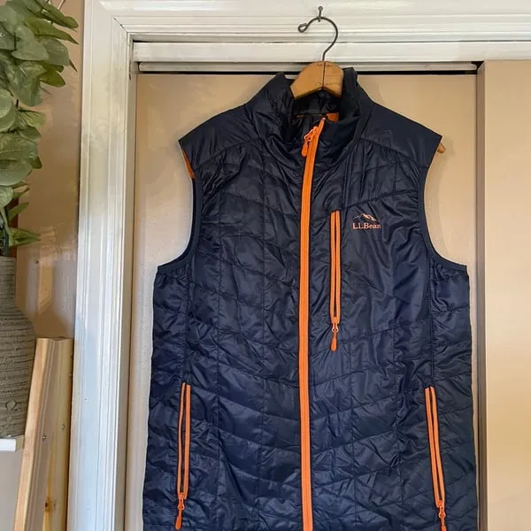 L.L. Bean Men's PrimaLoft Packaway Vest - Image 2