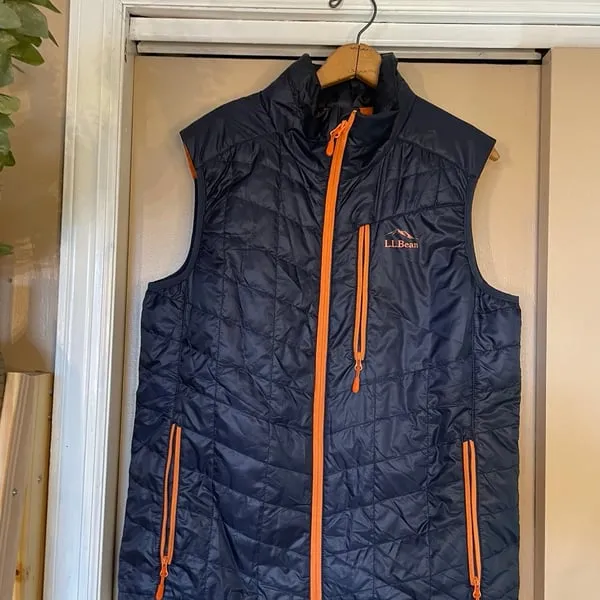 L.L. Bean Men's PrimaLoft Packaway Vest - Image 3