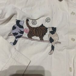 Compliments 90s cat Embroidered button down shirt. Vintage retro