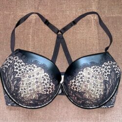 Victoria’s Secret Very Sexy Black Lace Racerback Push Up Bra Size 34 E (DD)