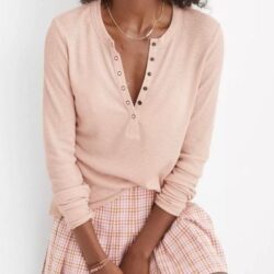 Aerie nude waffle knit Henley pullover size m