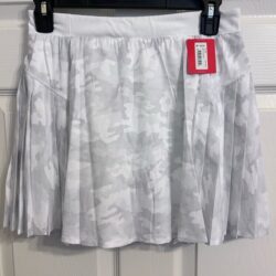 NWT SPANX Get Moving Pleated Skort, Medium in White Camo