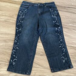 Christopher & Banks embroidered blue jean capris size 8