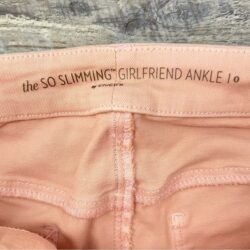 Chico’s 0 so slimming pink girlfriend ankle jeans size 4 B95