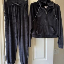 Victoria Secrets Sweatpants/Jacket