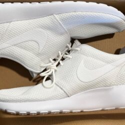 Nike Roshe Run – M7.5 or W9 – Brand New W/ Box Missing Lid