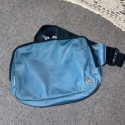 lululemon everywhere belt bag 2L