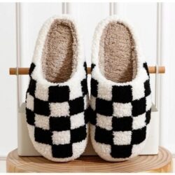 Black White Plaid Checkered Cozy Fuzzy Lounge Slippers Size Womens Small/Medium