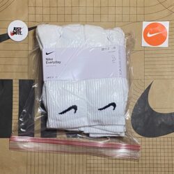 Nike dri-fit cushioned crew socks