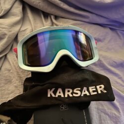 Karsaer ski goggles. New!!