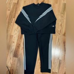 Adidas women’s joggers and hoodie Size L