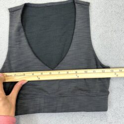 Beyond Yoga Remix Ribbed Cropped V Neck Bra Gray Womens M Gym Workout