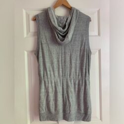 Athleta Lotus Gray Hoodie Sleeveless Vest Medium Full Zip Active Beach Coastal