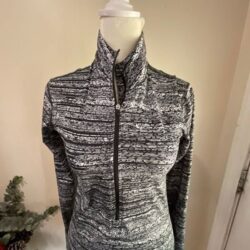 Nike pro striped long sleeve zip up size