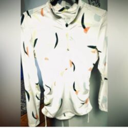 Carve Designs women’s 3/4 zip shirt