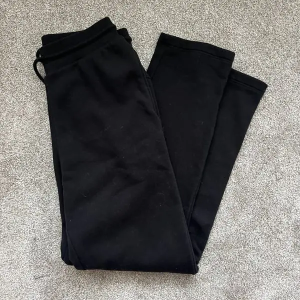 Black sweatpants - Image 2