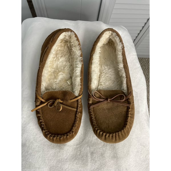 Target Brand brown slip on slippers MISMATCHED different colors women’s 10