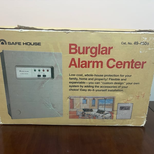 Safe House Burglar Alarm Center 49-450B New Old Stock