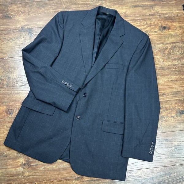 JOS A BANK Mens 42R Gray Suit 