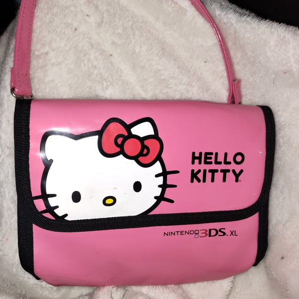 Hello Kitty Nintendo 3DS XL Case