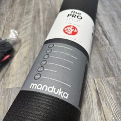 Manduka Mat Pro 71 Black – Bundle