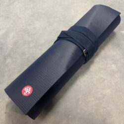 Manduka Mat Pro 71 Navy – Bundle