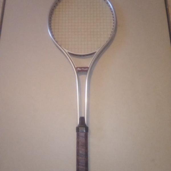 Vintage 80s MacGregor Tennis Racket Handcrafted in Italy medium 4 1/2