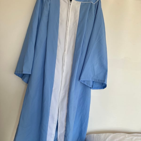 Graduation Robe 6’-6’2”