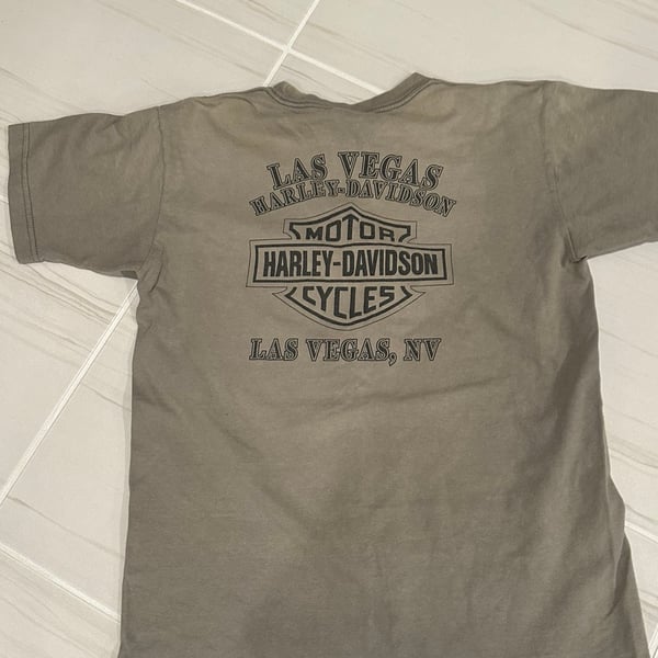 Vintage army green Harley Davidson Las Vegas shirt size M