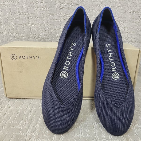 Rothy’s Womens Size US 6 Navy Blue Round Toe Comfort Slip On Ballet Flat