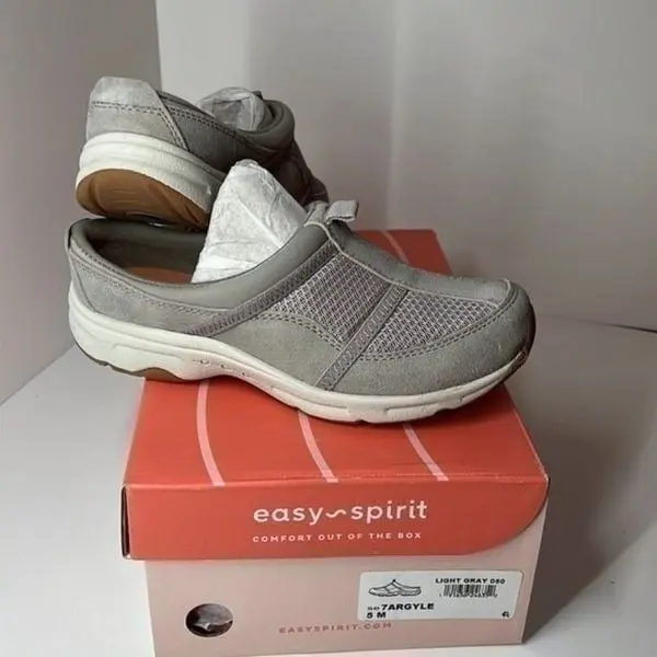 New in the Box Easy Spirits Argyle Mesh Clogs Light Gray size 5M - Image 2