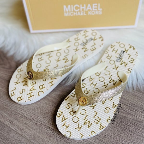 NWT Michael Kors Flip Flop