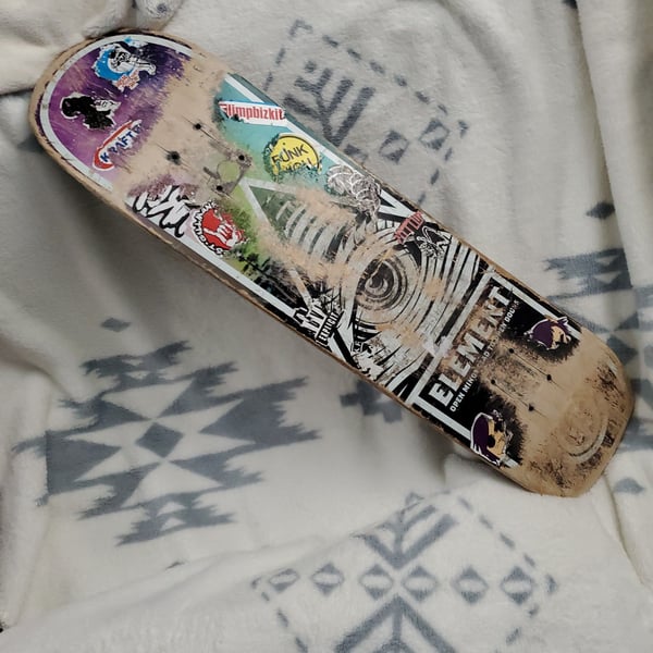 Skateboard Used Element 8 just the wood board