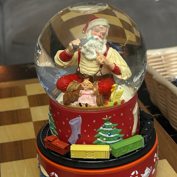 ORIGINAL Coca-Cola Santa Claus Snow Globe Moving Train 1971 Works Great