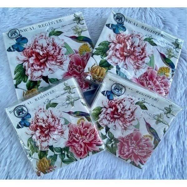 NWT Michel Design Works 4 Pack Set Peony Cocktail And Luncheon Napkins