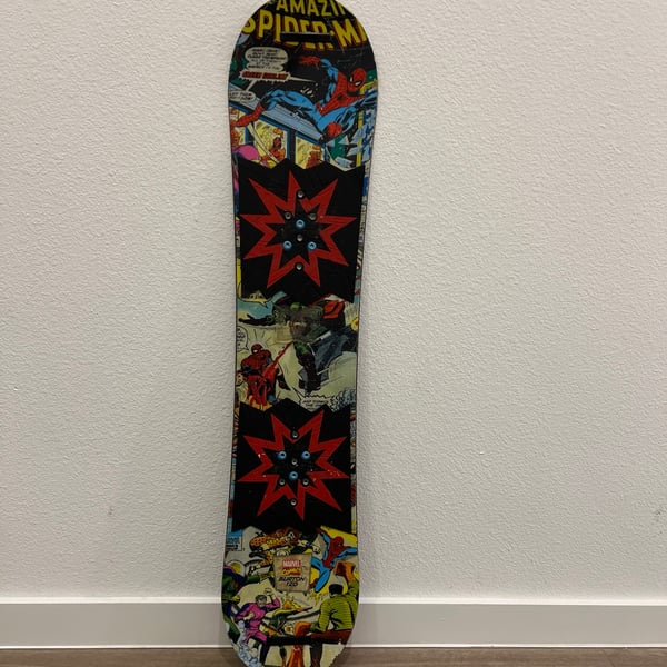 Burton Marvel comics snowboard