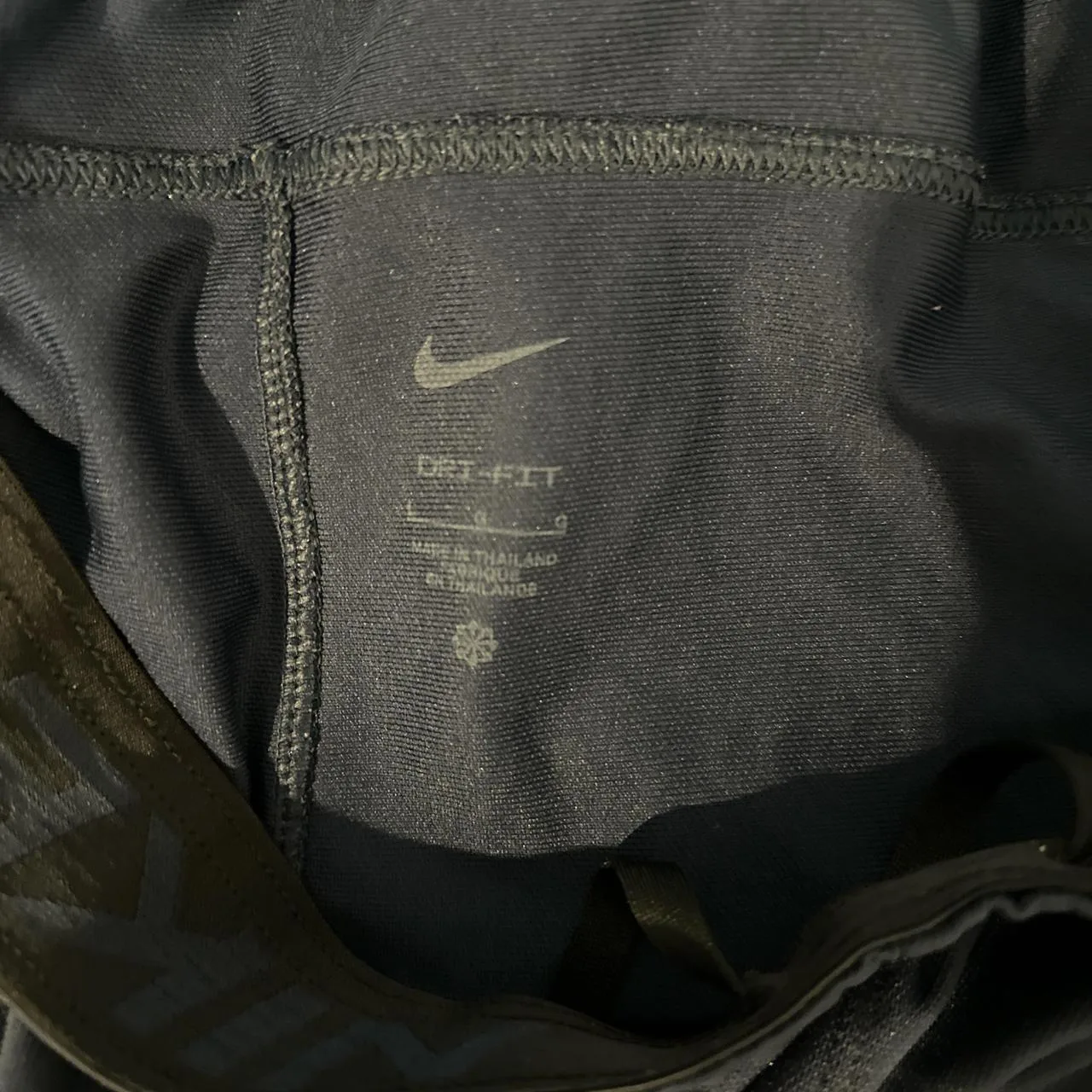 Nike Men's Navy and Blue Shorts - Image 3