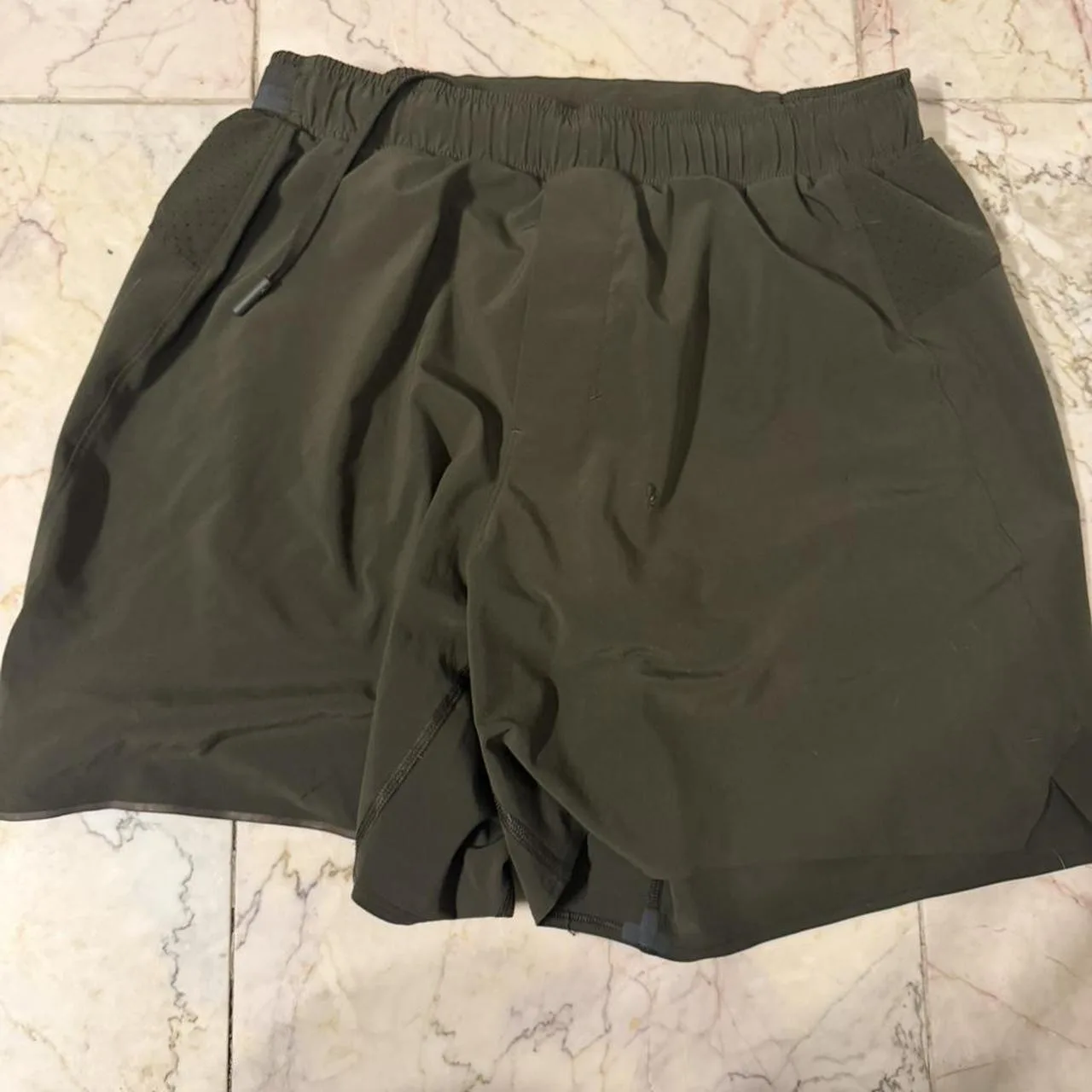 Lululemon Men's Khaki and Green Shorts - Image 2